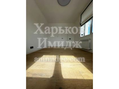 Продам 3-х комнатную квартиру на 8 этаже 9 этажного дома новострой Жилой Комплекс  Мира 4 район ХТЗ